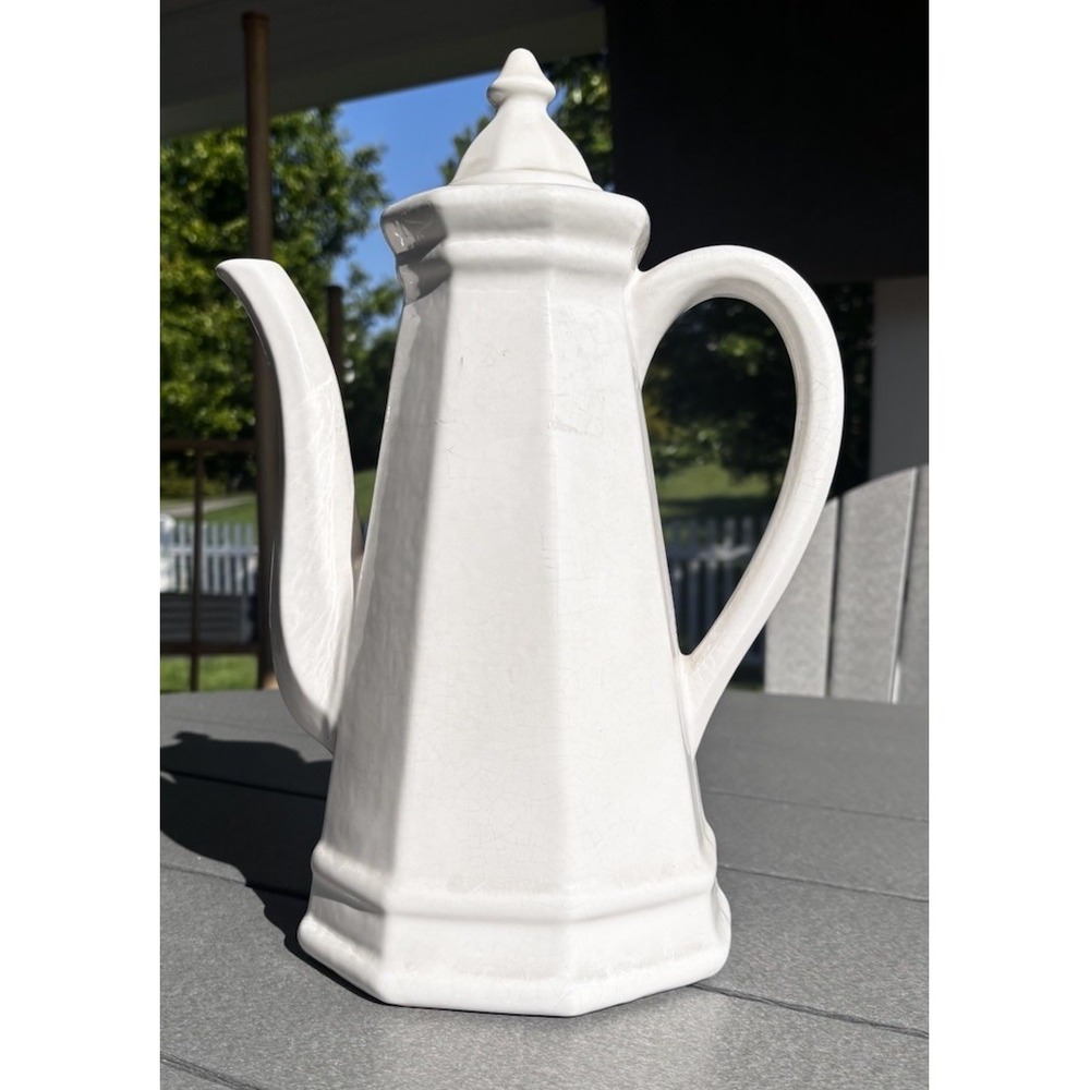 Vintage Pfaltzgraff Heritage White Stoneware Tall Coffee Pot / Teapot with Lid